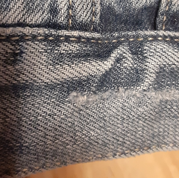 GAP JEAN JACKET LIGHT WASH 2017 DISTRESSED BUTTON UP DENIM WOMENS SIZE MEDIUM. - Picture 5 of 14